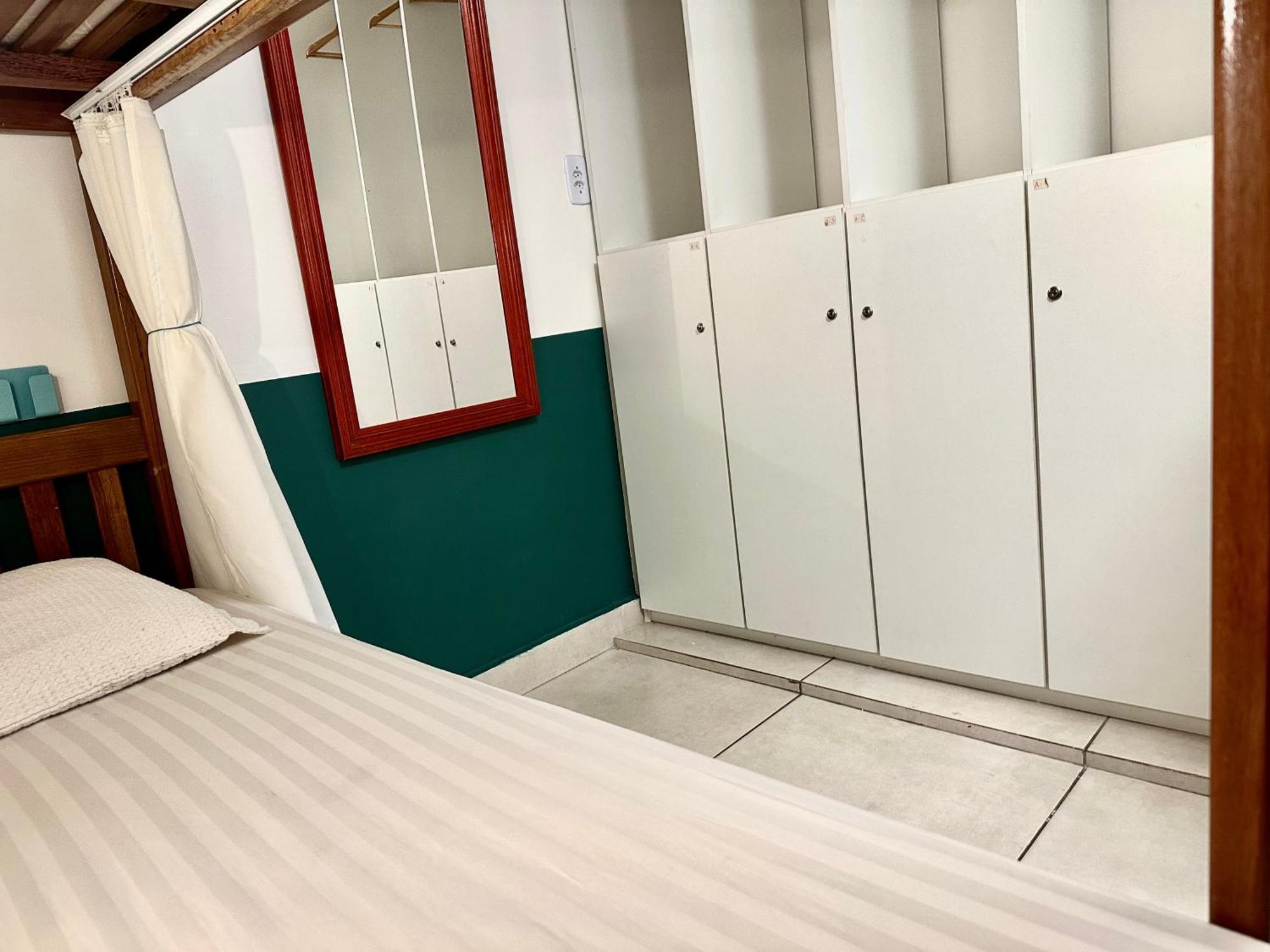 לינה וארוחת בוקר Núcleo Bandeirante Casa Lumen חדר תמונה
