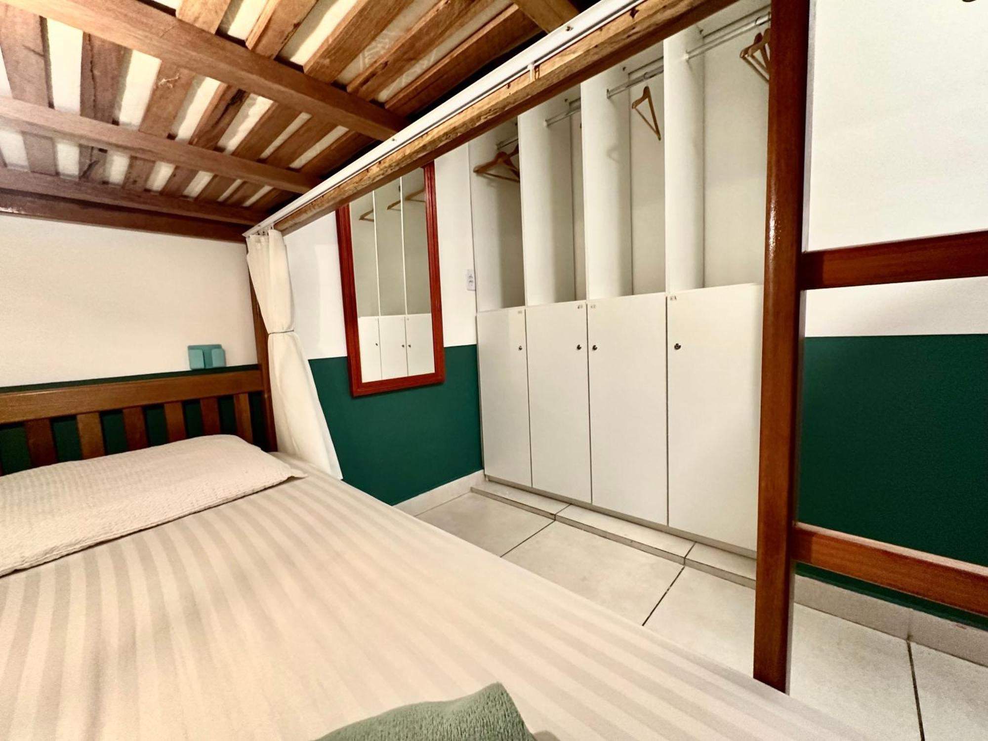 לינה וארוחת בוקר Núcleo Bandeirante Casa Lumen חדר תמונה