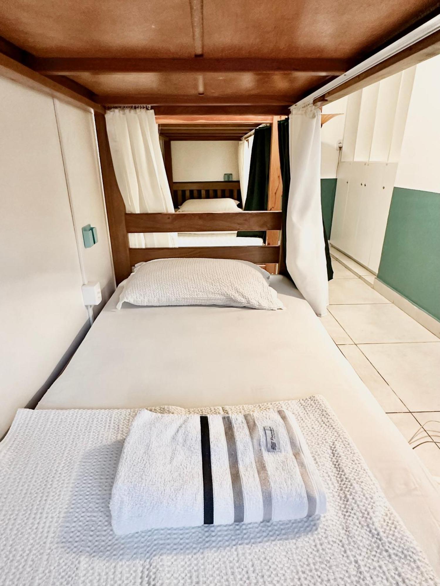 לינה וארוחת בוקר Núcleo Bandeirante Casa Lumen חדר תמונה